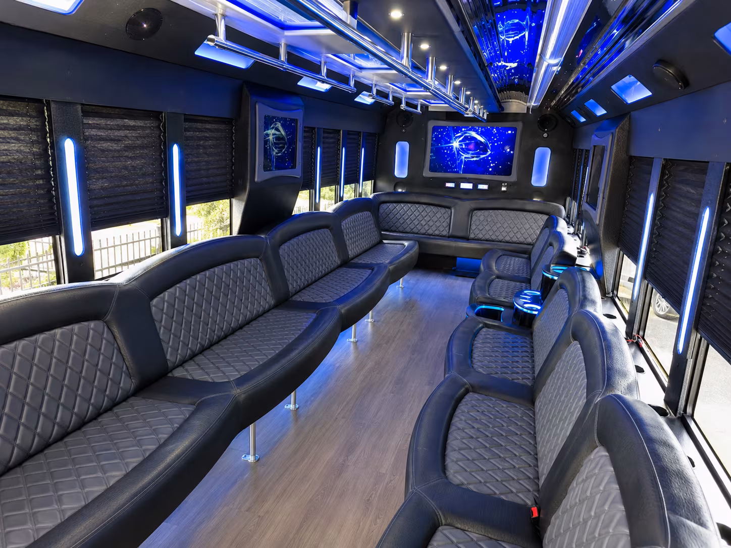 hit every photo stop in your las vegas party bus before the dance