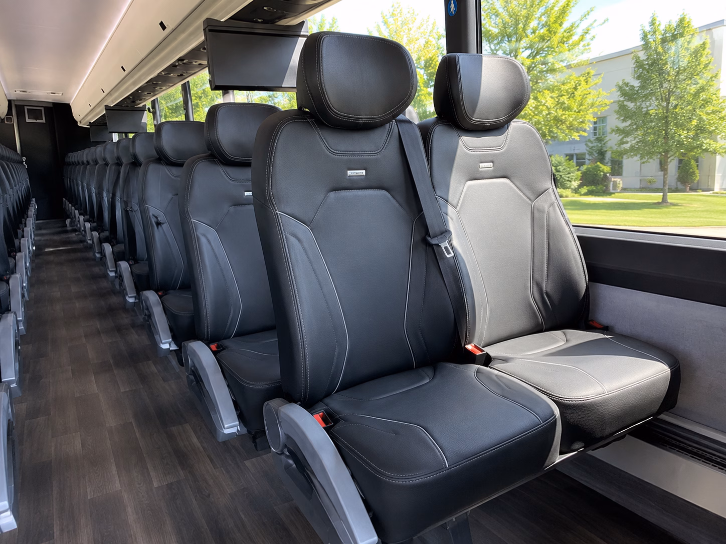 private charter buses for layovers in las vegas