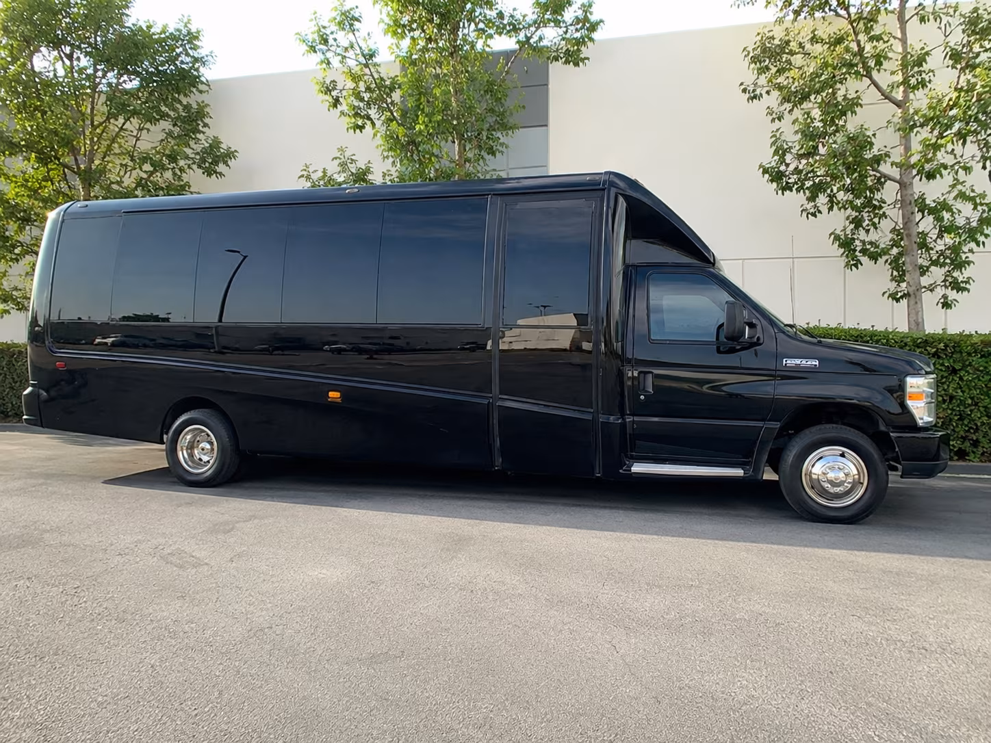 wine event transportation from las vegas to artesian cellars